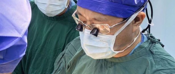 攻克心脏“四重难关”：阜阳市第六人民医院心脏大血管外科成功为74岁高龄患者实施高难度复合手术