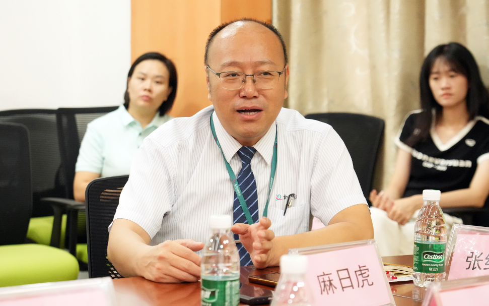 聚力商企健康服务 共建暖心医疗保障——东莞市海南商会及多商协会代表到访台心医院共商合作