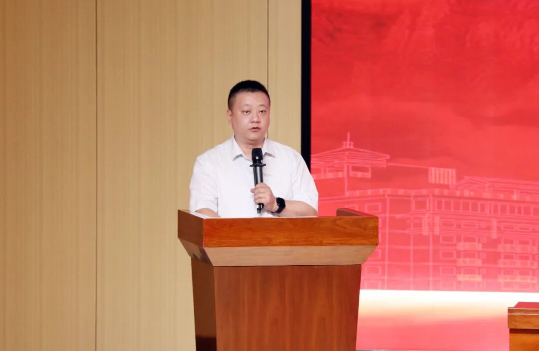 弘德善医，薪火相传|桂医大一附院举行新职工入职暨住培学员、研究生入学典礼