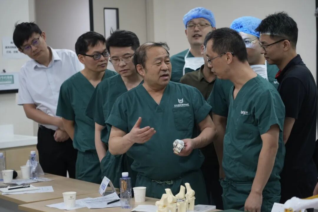 圆满收官!创两项佛山首例,第四届大湾区“和祐之声”运动医学学术会议顺利召开