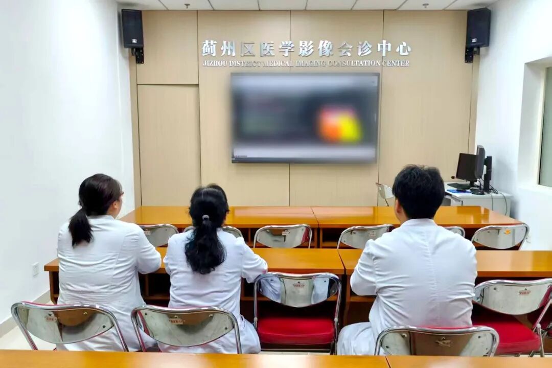 我院召开中层干部专题培训会