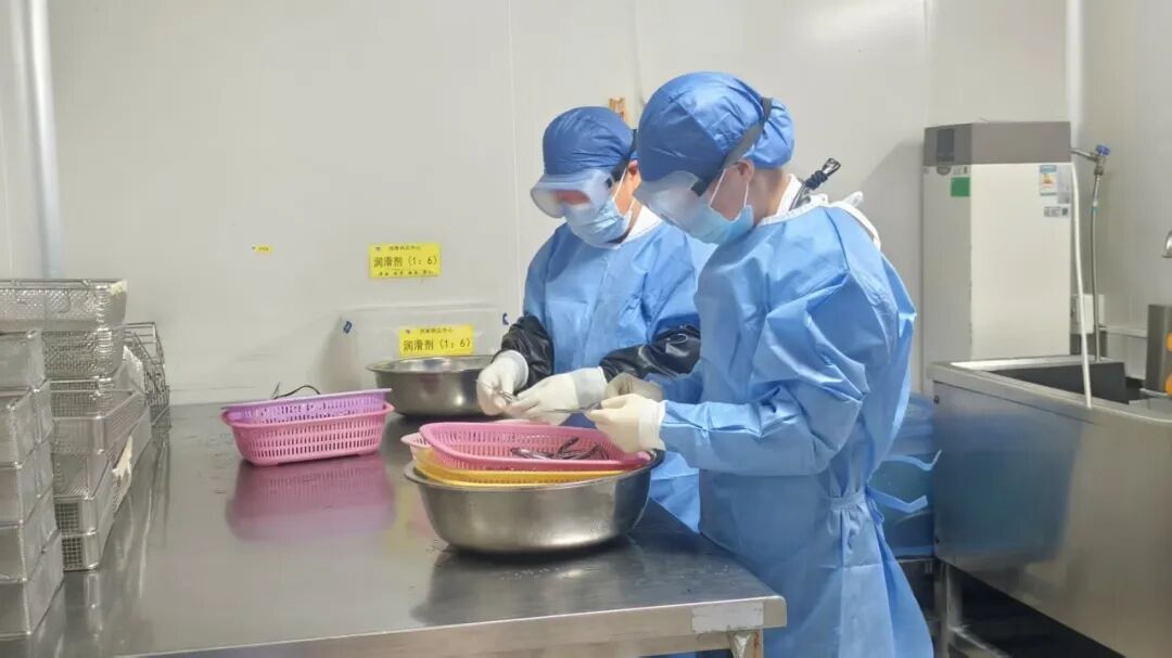 高温下的“隐形守护者”——致敬医院消毒供应中心的幕后天使