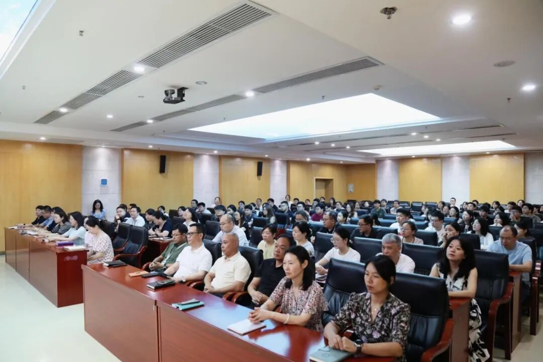 盛夏启航逐梦行 薪火赓续谱新篇——荆门市中心医院 2026年新职工岗前培训圆满落幕