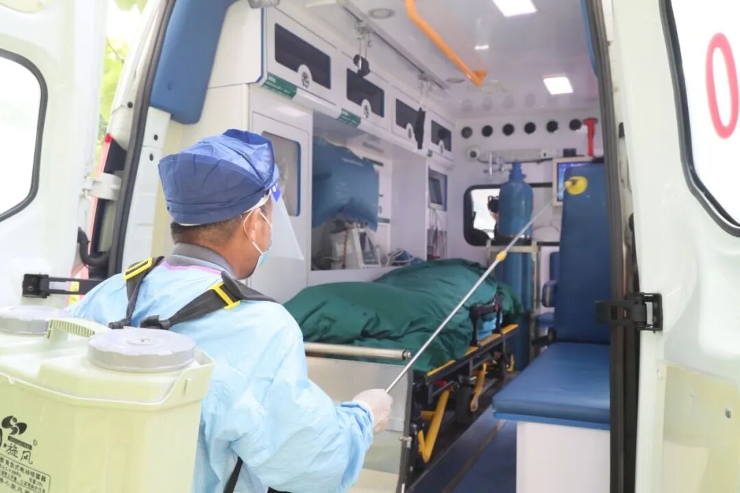以练筑防 以训备战—— 荆门市中心医院开展发热伴血小板减少综合征(SFTS)全流程应急处置演练
