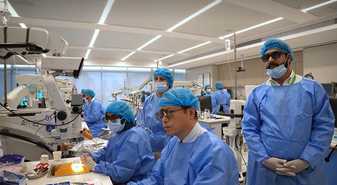 中国方案·世界共享——赵平院长的光明之路与爱尔眼科的 25 载医教研征程