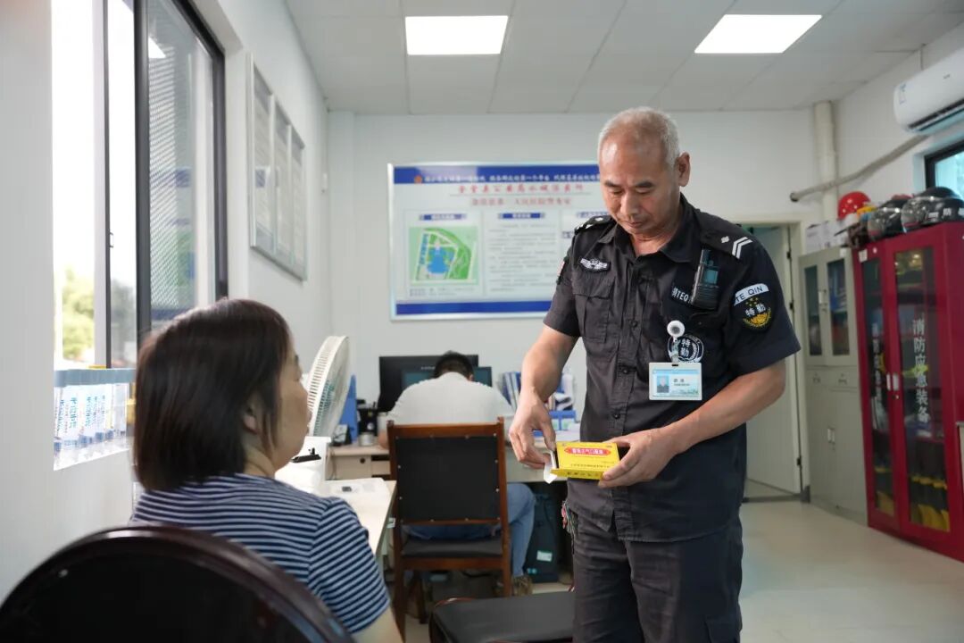 清凉度夏 用心守护——金堂县第一人民医院多举措开展防暑降温便民服务