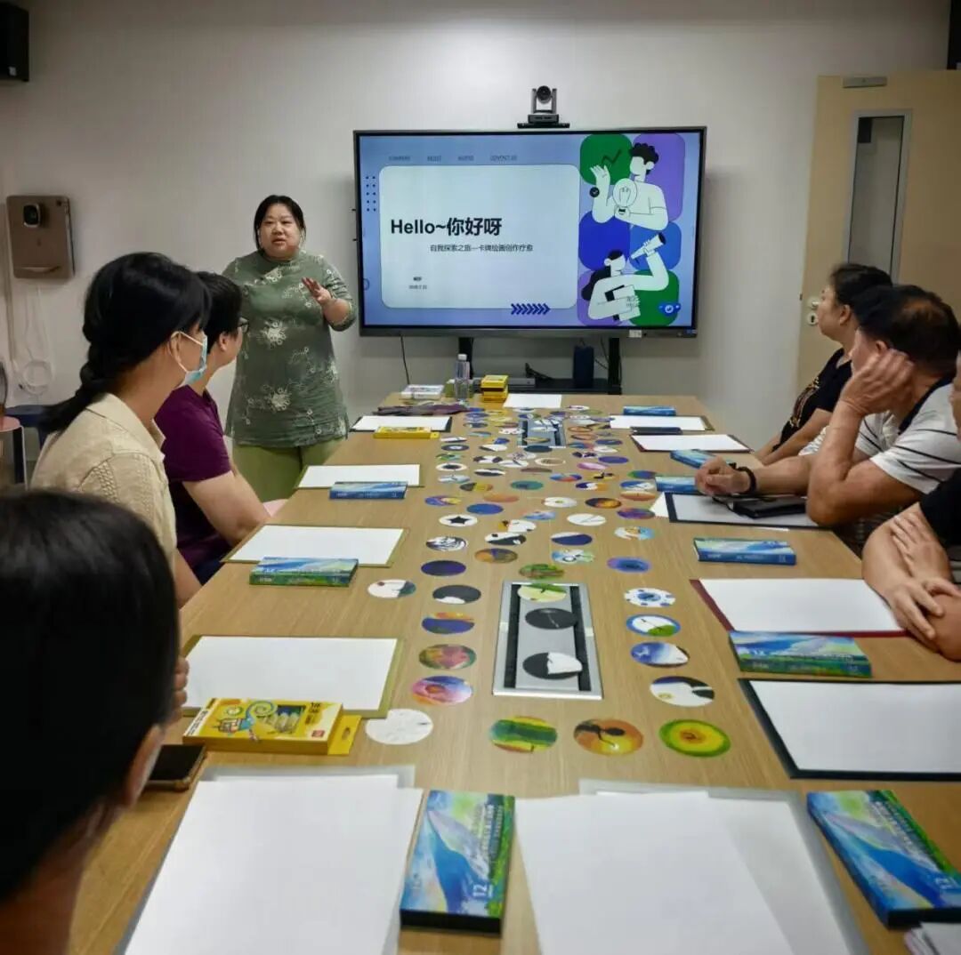 深圳市妇幼保健院表达艺术疗愈工作坊温情启幕