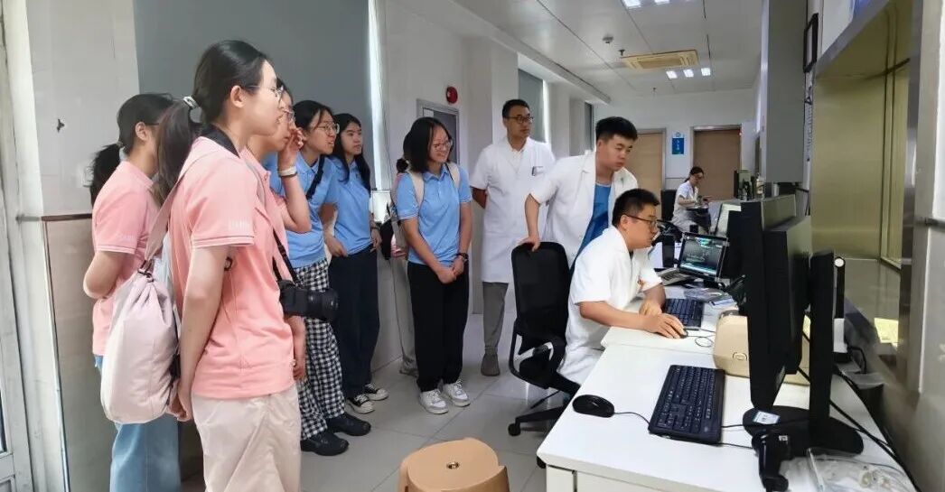 医学交流|北京协和医学院师生代表团走进西安市第三医院开展实践交流