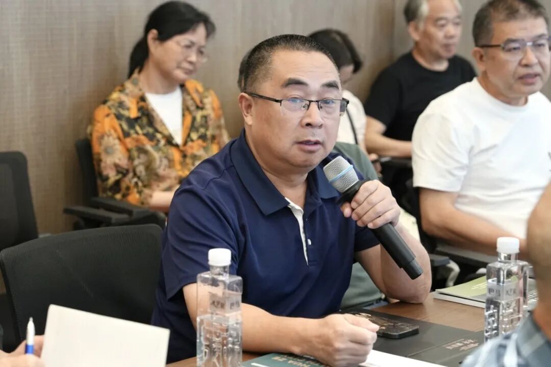 工作座谈 | 黄山华泽医院召开2026年第二季度院聘专家工作座谈会