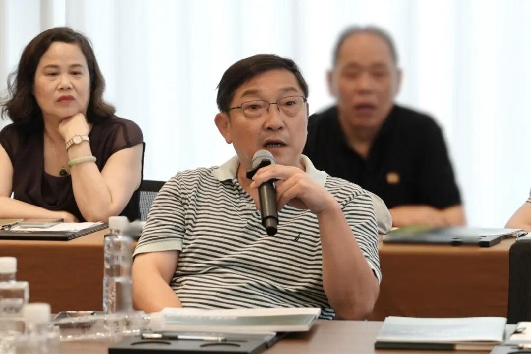 工作座谈 | 黄山华泽医院召开2026年第二季度院聘专家工作座谈会