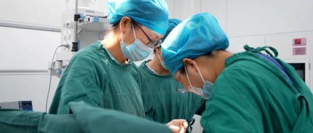 高龄卧床患者遭遇妇科病变 国文医院微创手术化解诊疗难题