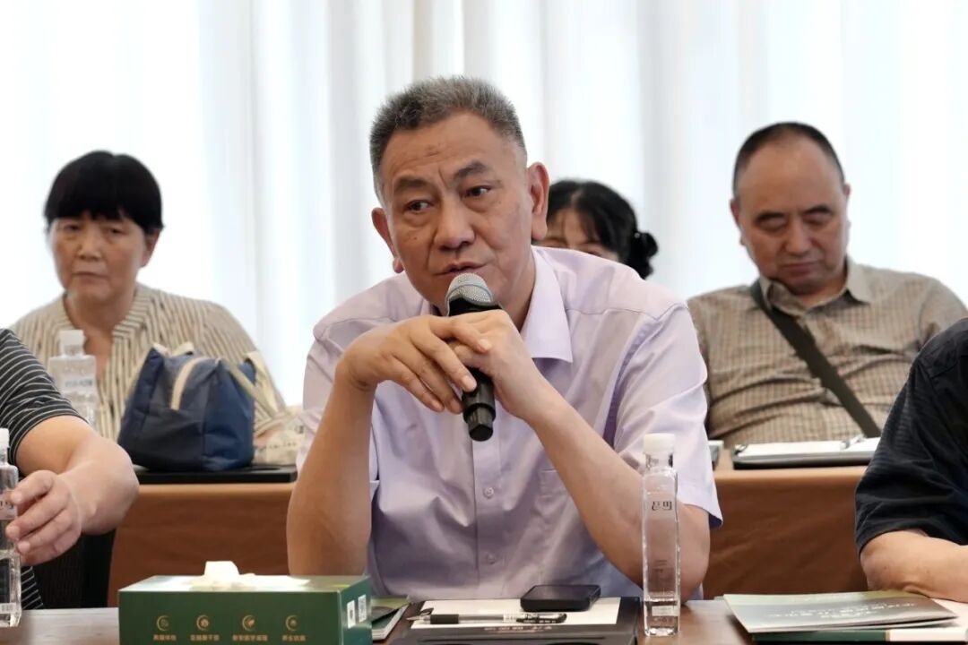 工作座谈 | 黄山华泽医院召开2026年第二季度院聘专家工作座谈会