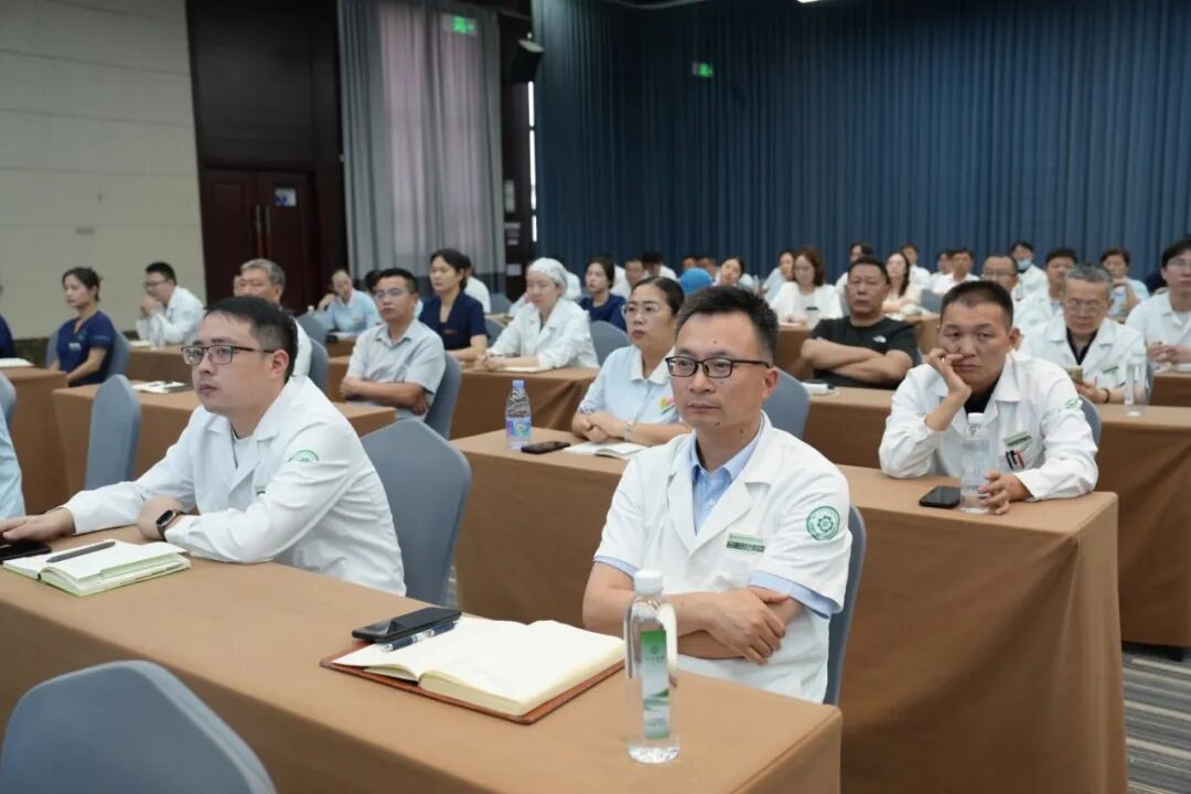 管理赋能强根基 | 黄山华泽医院开展全院管理干部专题培训