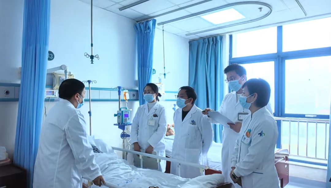 建功立业在东院 | 杨剑波:领航东院区神经内科破局奋进开新篇