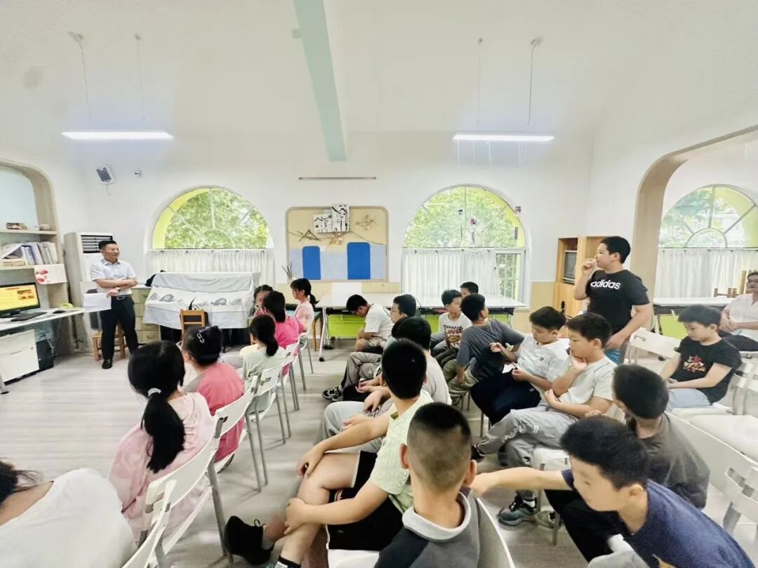 法治伴成长!淮安市一院爱心暑托班开设法治课堂,筑牢青少年法治根基