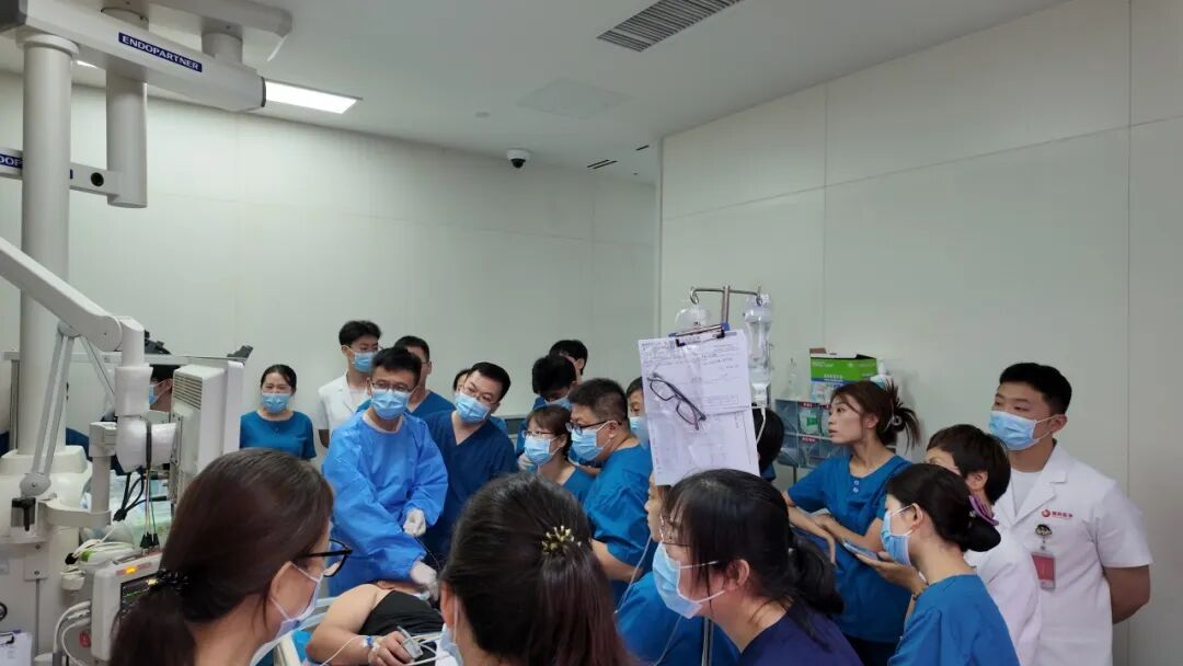 西安高新医院消化内科成功开展首例胃转流支架置入术,为肥胖与代谢疾病患者打开一扇“温和可逆”的新窗