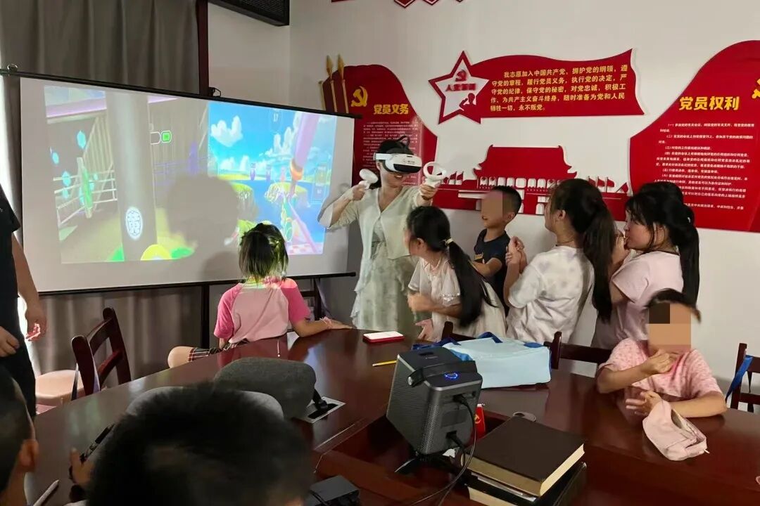 别把“好动”当顽皮！我院阳逻院区儿童康复科团队进社区带家长“看懂”孩子的大脑