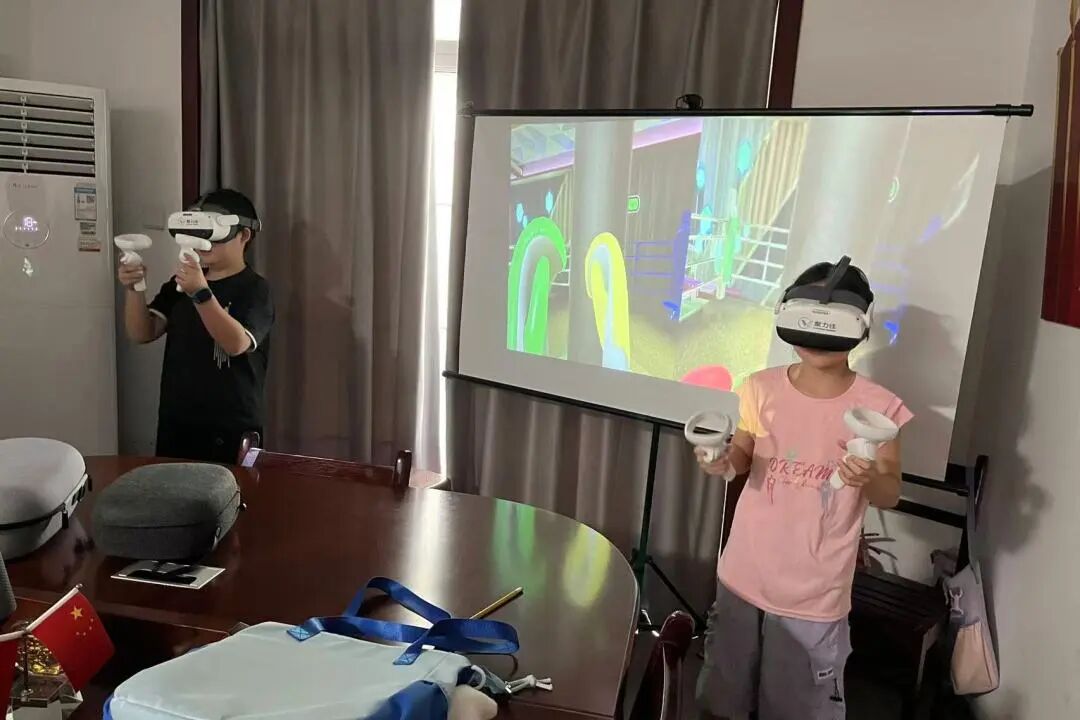 别把“好动”当顽皮！我院阳逻院区儿童康复科团队进社区带家长“看懂”孩子的大脑