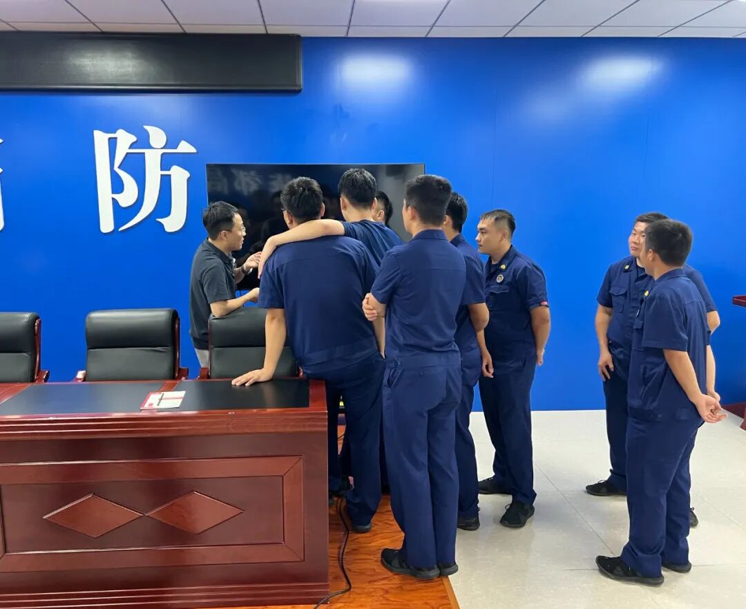 【企事业合作】守护「逆行者」呼吸健康——燕达医院携手燕郊高新区消防救援大队开展呼吸系统医疗处理及预防专题健康讲座