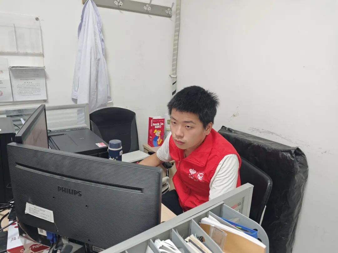 【医院动态】被需要是最好的成长：2026年暑期志愿者的夏日印记