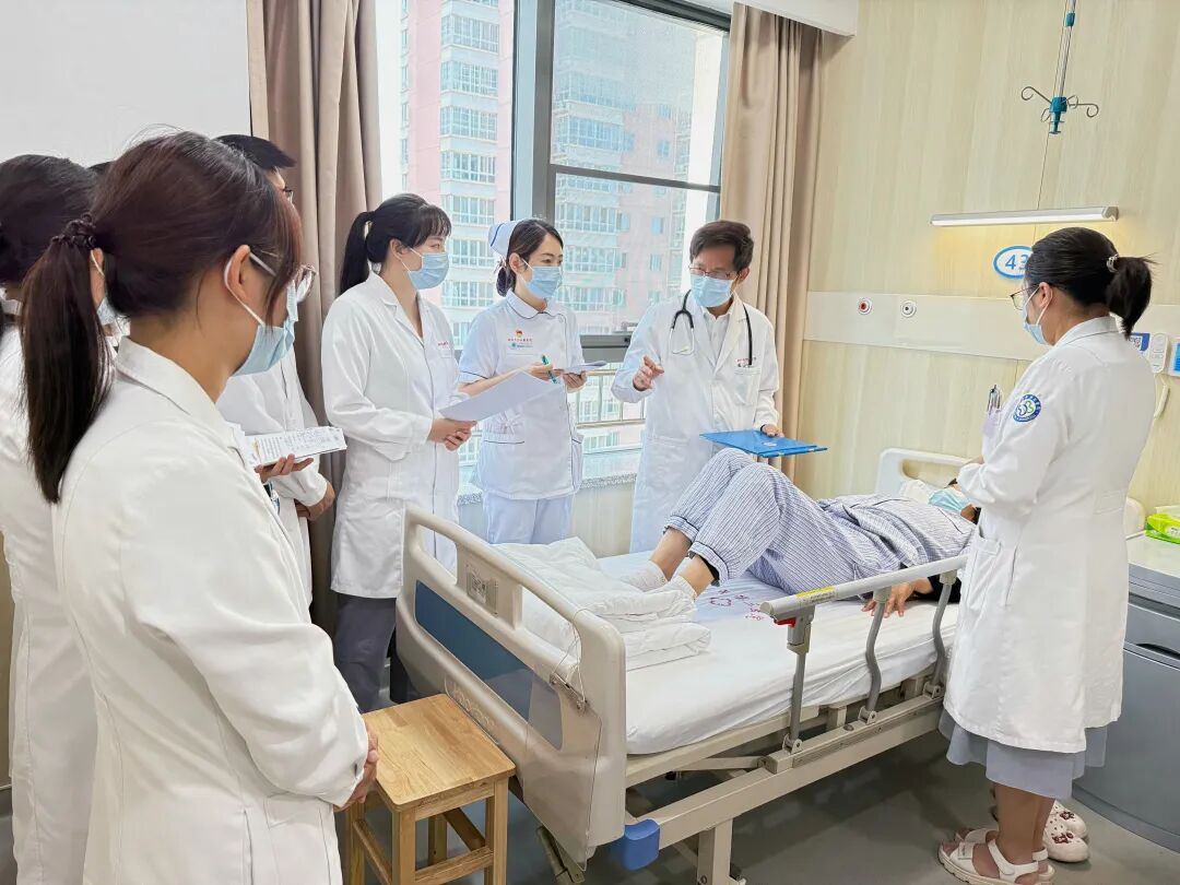 致敬“八一” | 三种身份,同一份坚守——走近西安市第三医院拥军人物