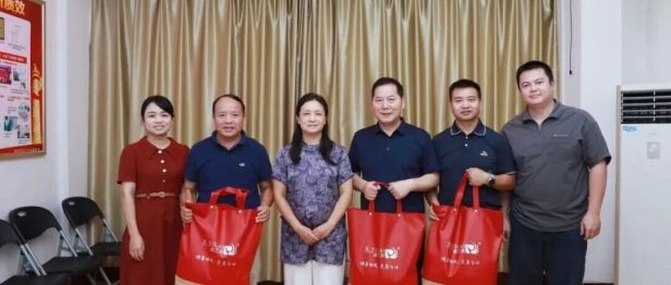 医心拥军暖军心 双拥共建谱新篇——我院开展八一建军节双拥系列活动