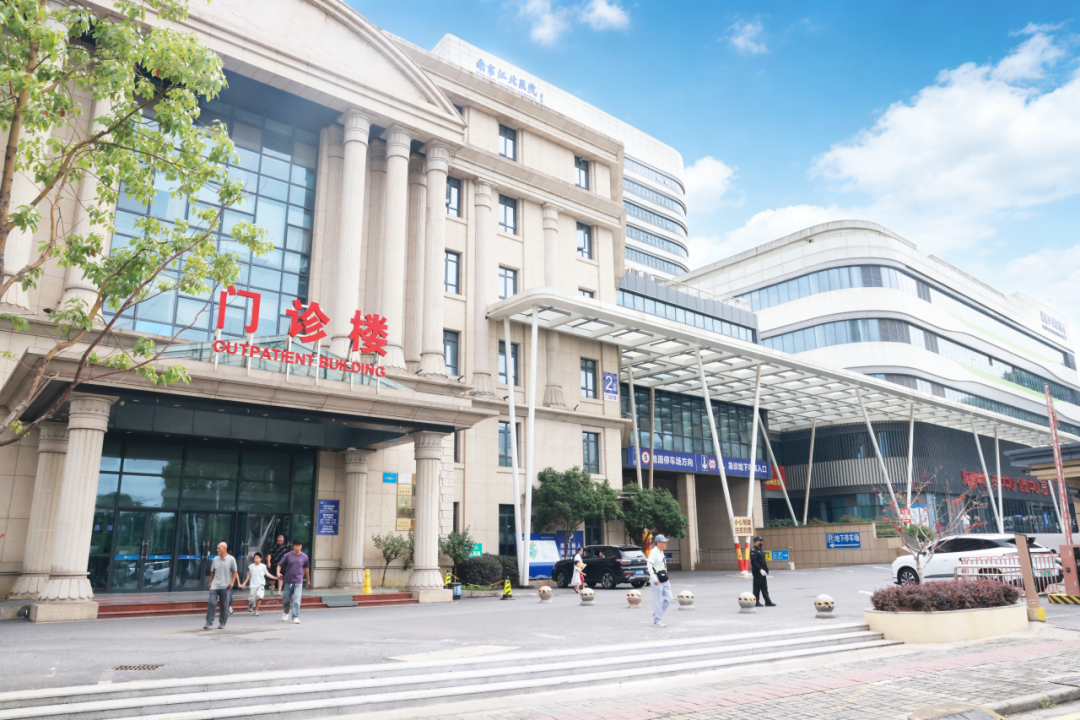 “医”路畅通|葛关路路口完成交通优化!就医出行更安全、更顺畅