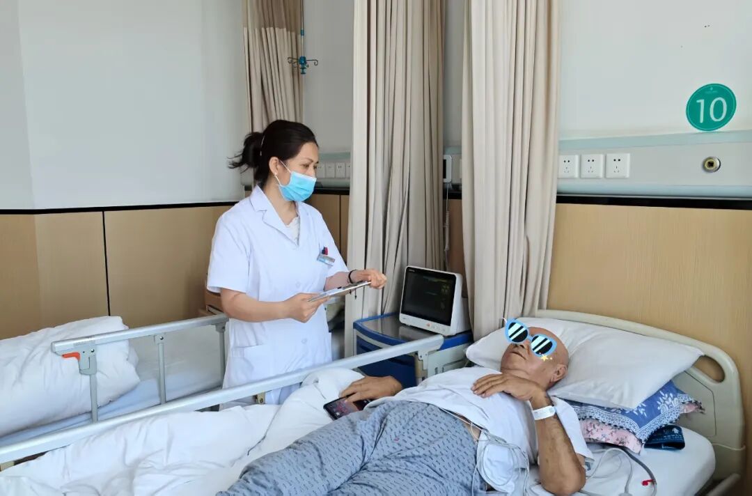 【我身边的医生】以仁心守初心,以温情护慢病患者安康——记肾病内科·风湿免疫科医生阿丽娅