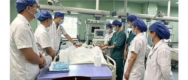 在ICU，除了保命，我们还在“偷偷”做一件大事