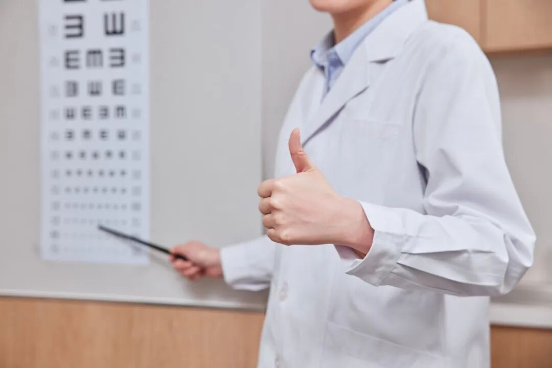 天热≠易感染!夏季摘镜,真正该担心的是什么?