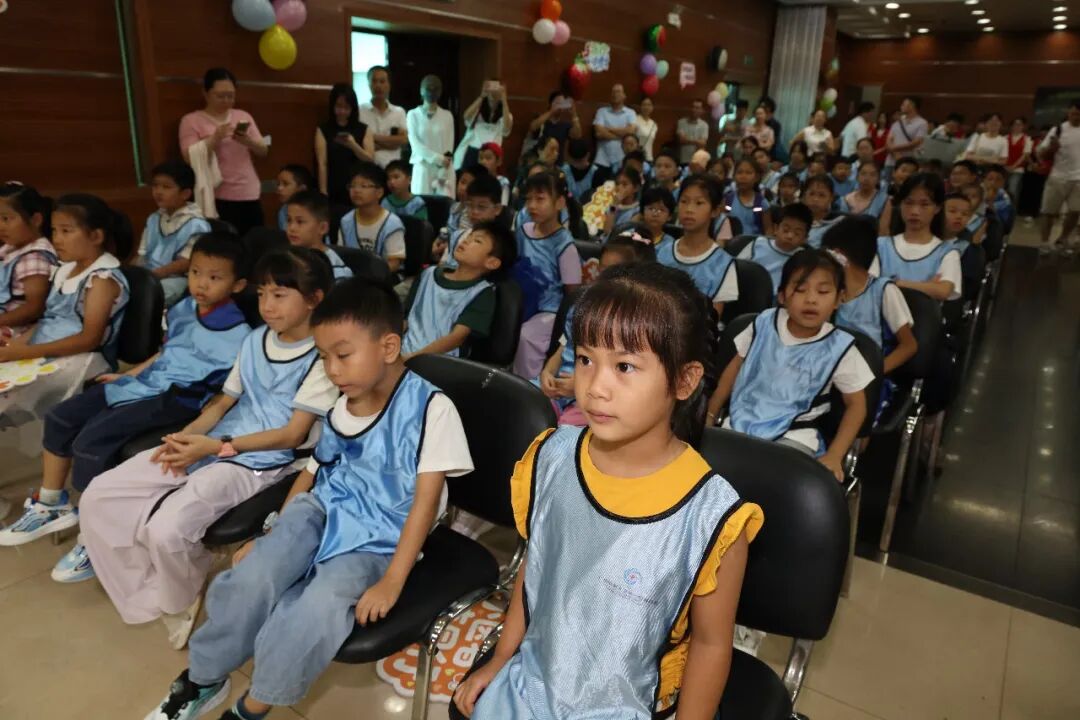 萌娃变身一日“小医生” | 2026年职工子女暑假医院体验日活动圆满完成
