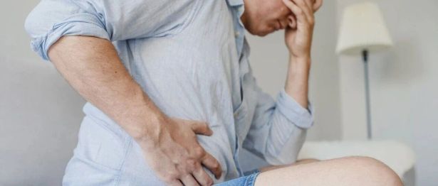 杭州大伯腹胀痛两天，肚子里竟在悄悄“开闸放血”？社区和医院联手救治，抢回一条命！