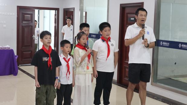 解职工后顾之忧，筑多彩暑期时光——湖北省第三人民医院2026年职工子女暑期爱心托管班结业仪式圆满举行