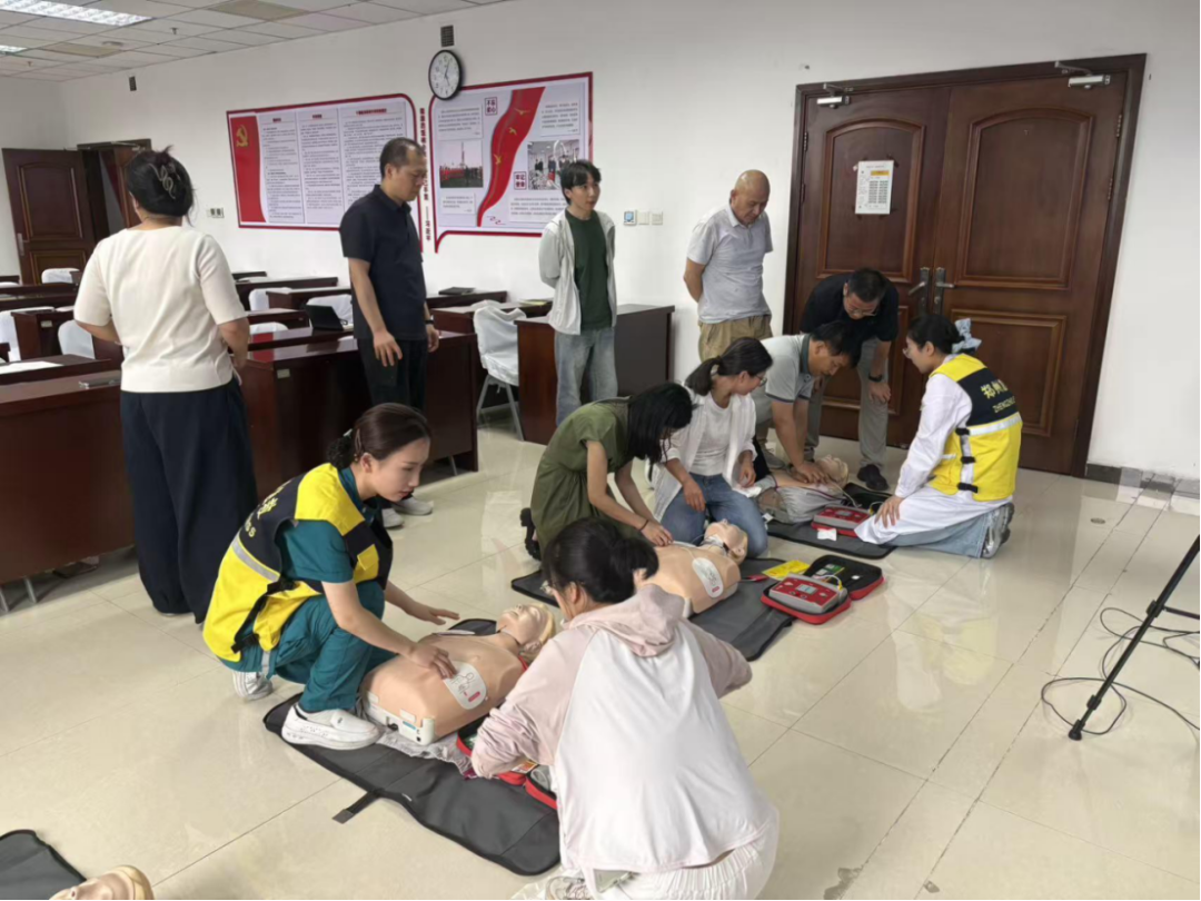 我院全民急救技能普及培训走进中国石化华北石油工程公司