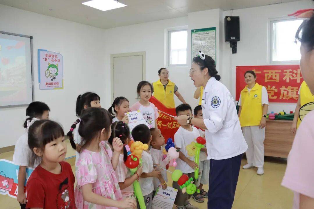 【医院文化建设】岐黄薪火 急救童行——2026"医脉相承"暑期儿童急救与中医研学营火热开营