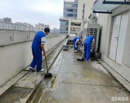高温“烤”验,暴雨"浇"虑——四川泰康医院运保团队全力筑牢酷暑保障防线