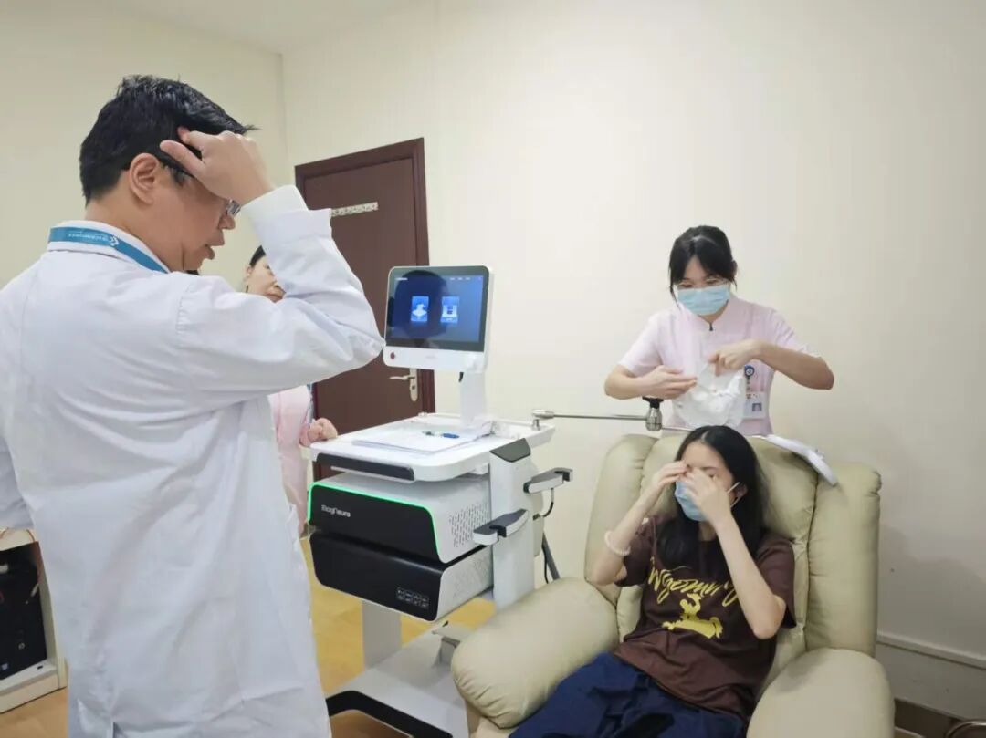 香港精神科专科医生张正平正式进驻深圳市妇幼保健院临床心理科开展临床诊疗工作