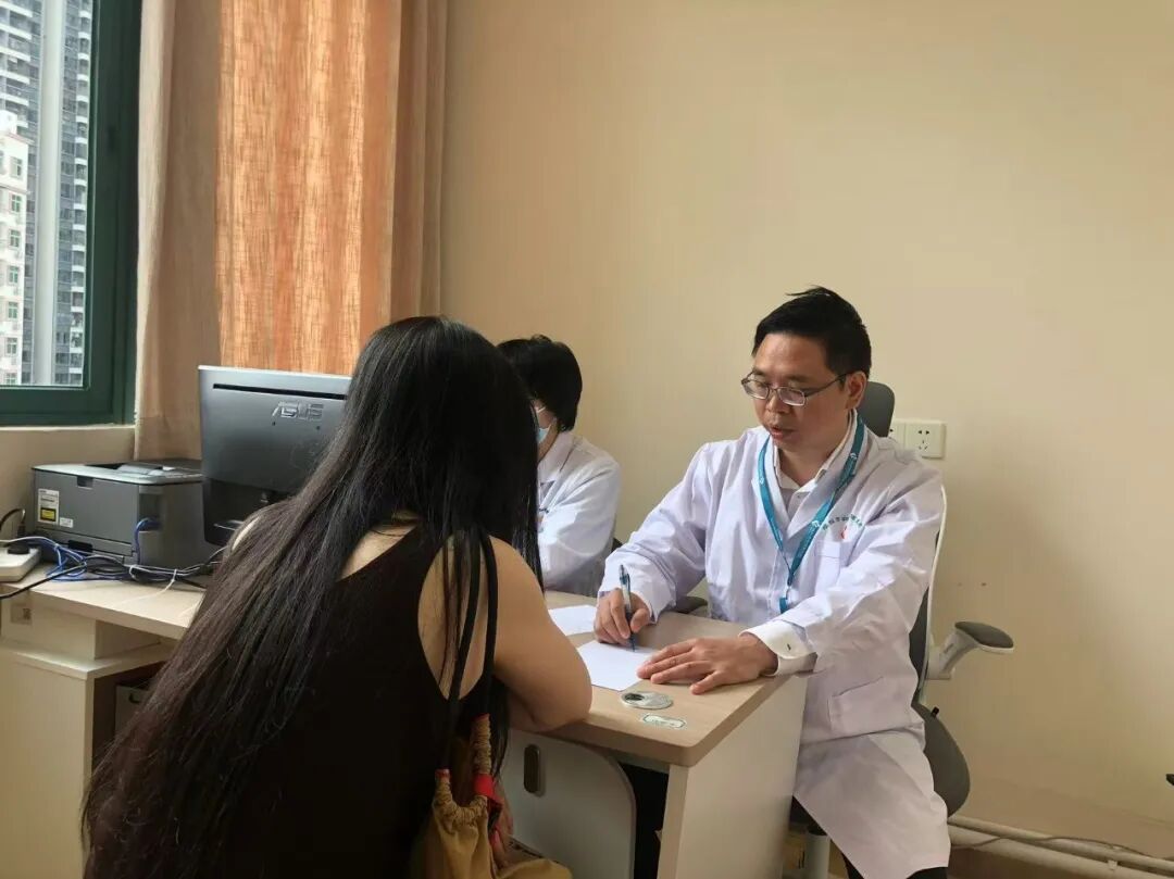 香港精神科专科医生张正平正式进驻深圳市妇幼保健院临床心理科开展临床诊疗工作