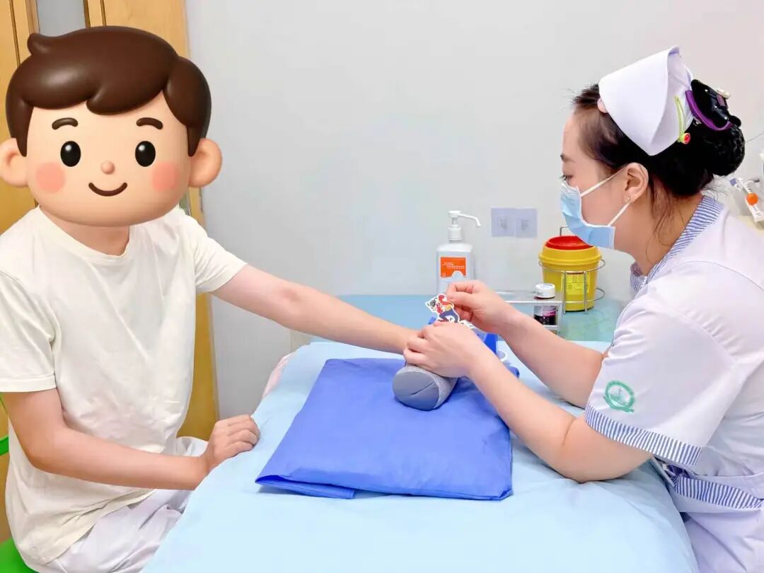 人文视角丨以爱消融稚心「孤独」 以暖意铸医患温情