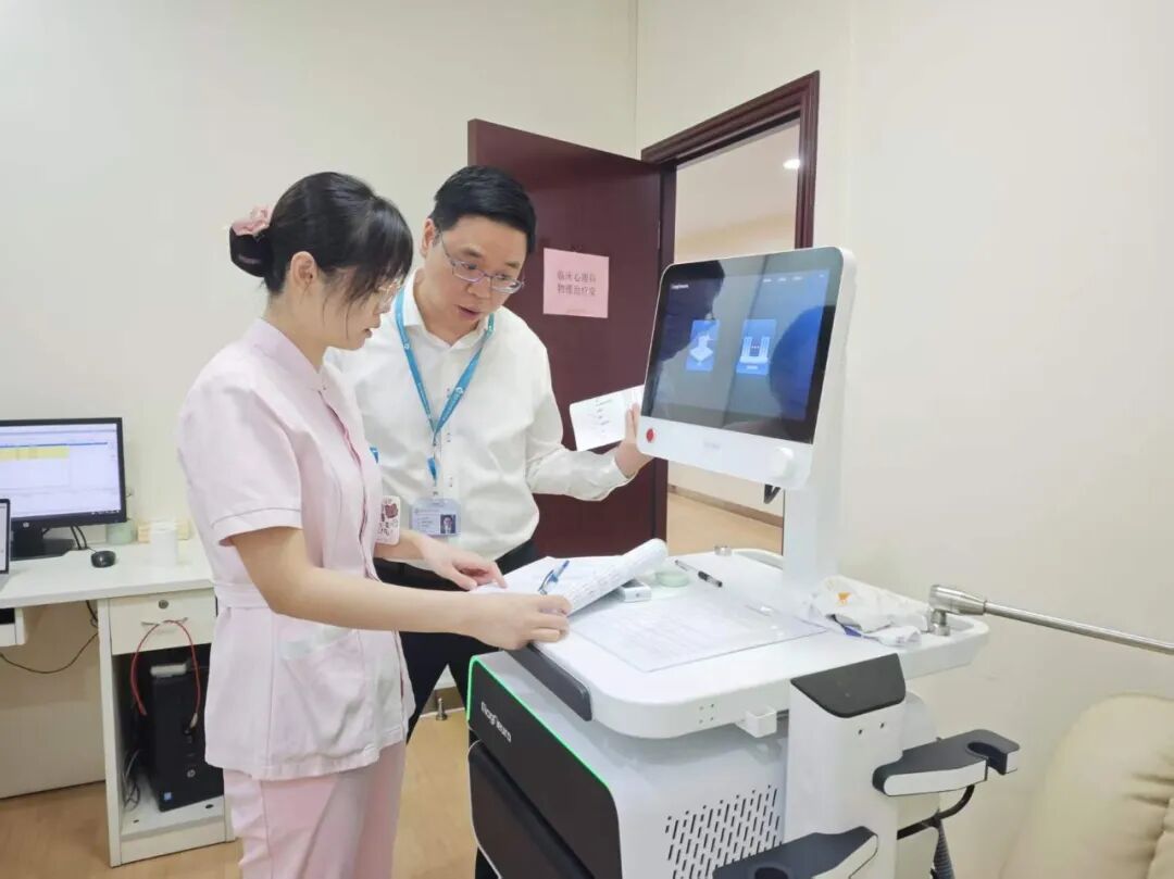 香港精神科专科医生张正平正式进驻深圳市妇幼保健院临床心理科开展临床诊疗工作