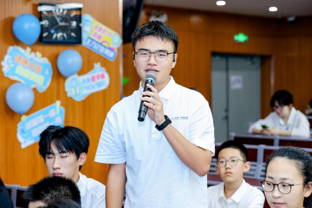 七秩启程·医“探”究竟丨西安交大一附院第二届“未来医学家探索营”暑期研学活动圆满收官!