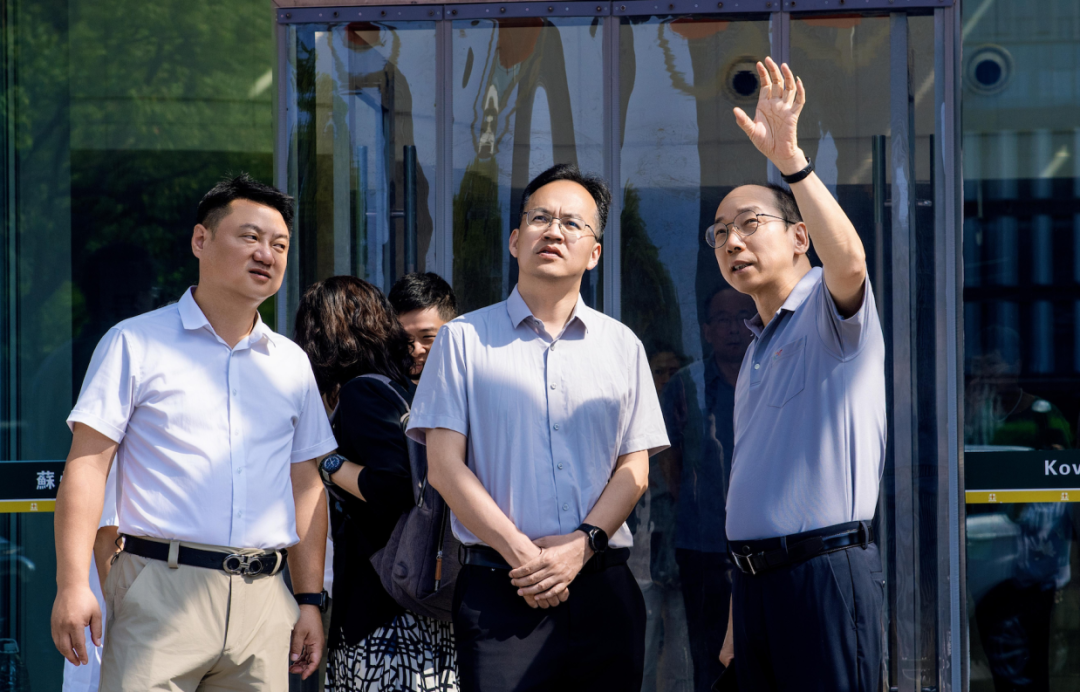江苏大学领导莅临我院调研洽谈，携手推进校院合作新发展