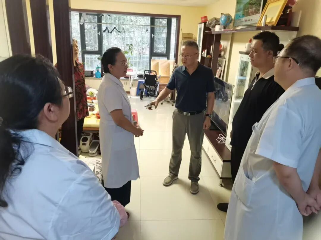 【优质服务】深入社区听民声,巡诊服务暖民心——石河子市人民医院社区巡诊把健康送到家