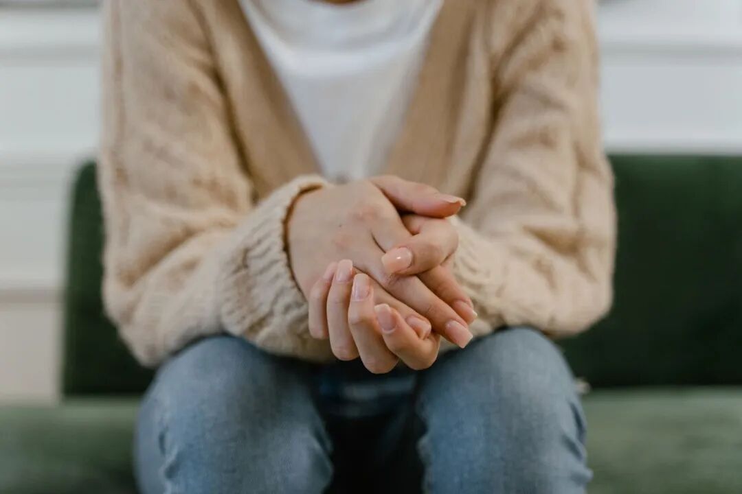 密密麻麻、年年复发、痒到失眠……夏季汗疱疹生存指南