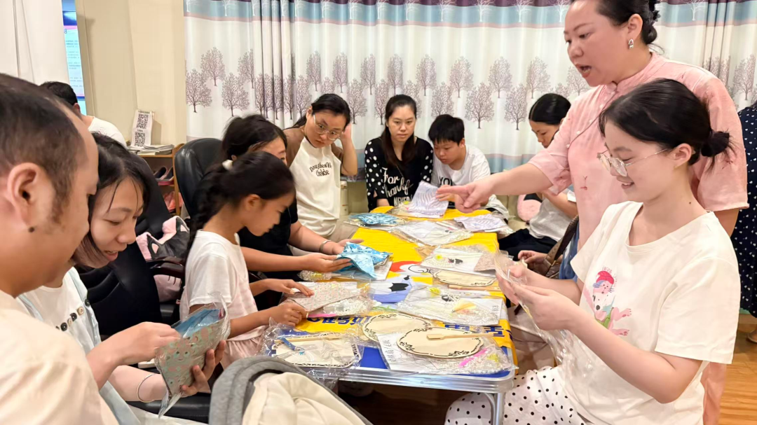 以爱喂爱,守护新生|湘潭市第一人民医院孕妇学校开展 世界母乳喂养周主题活动