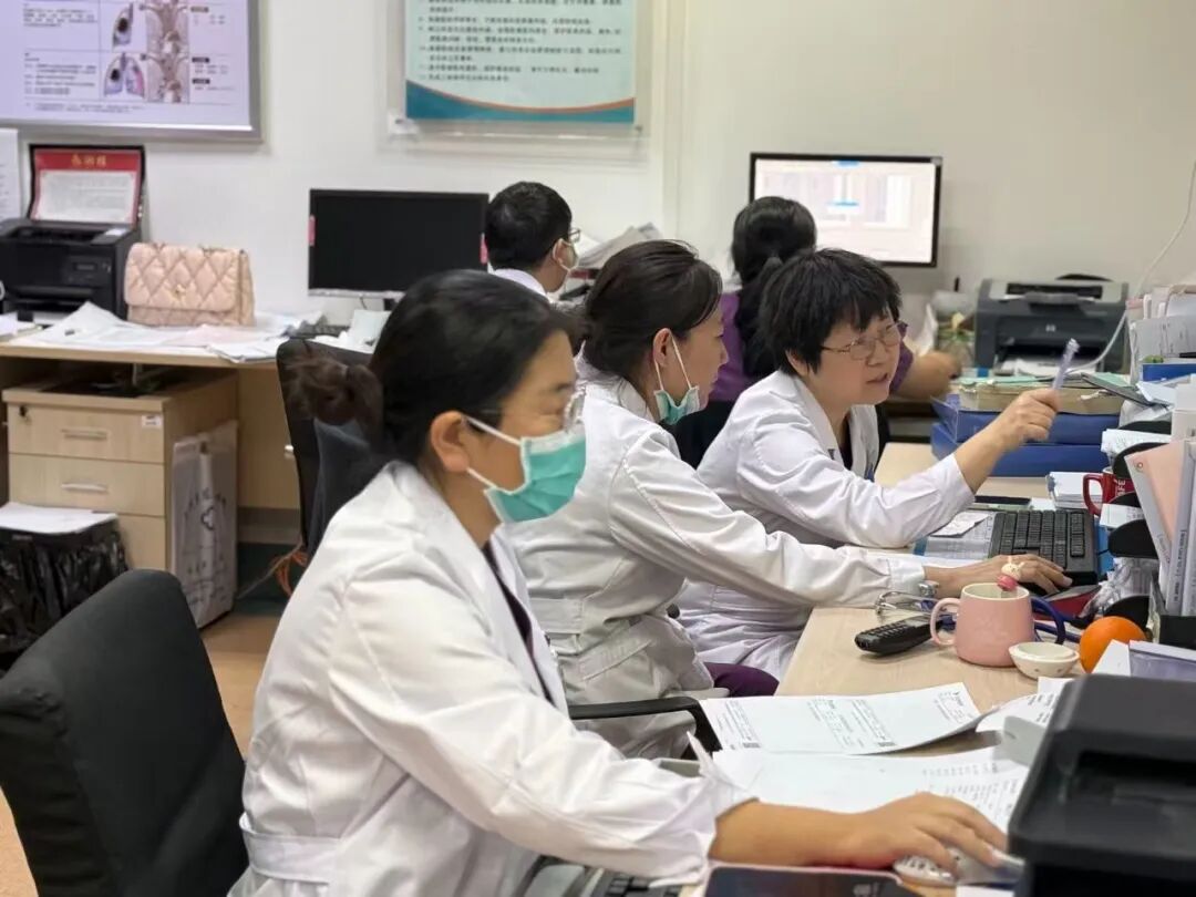 【燕医故事】“守住每一次呼吸，温暖每一位患者”燕达医院呼吸与危重症医学科芮萌主任：以初心践行医者使命，以专业守护呼吸安康