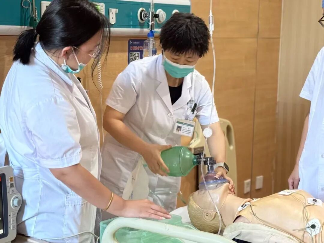 【燕医故事】“守住每一次呼吸，温暖每一位患者”燕达医院呼吸与危重症医学科芮萌主任：以初心践行医者使命，以专业守护呼吸安康