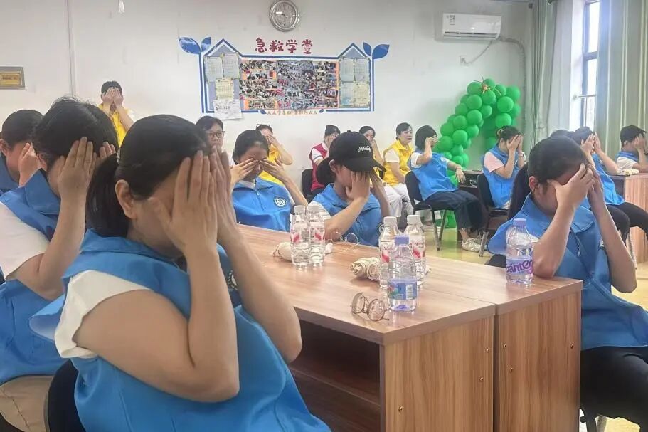 【医院文化建设】我院2026年“医脉相承续新篇,暑护全龄少年行”暑期研学营第三期亲子专场圆满落幕