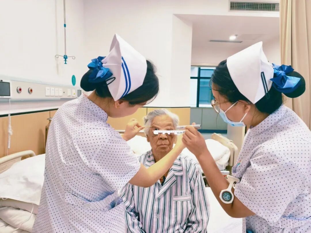 【医疗叙事】眼科病区,治愈眼病的,不只是手术刀——眼科人文叙事故事(二)