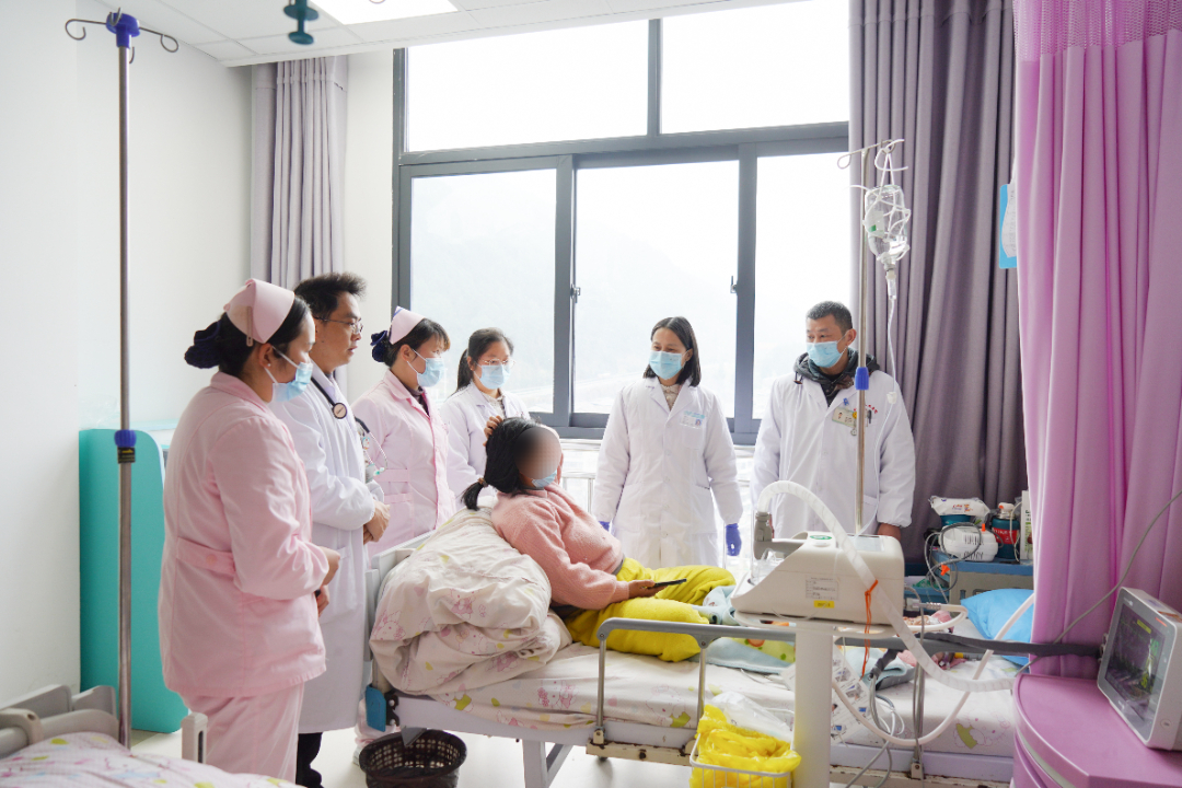 支医手记丨重症患儿救治的“定海神针”——儿科专家李惠红“身心并护”的支医之路